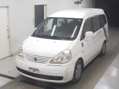 Nissan SERENA  с аукциона в Японии