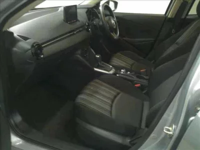 Mazda MAZDA2  с аукциона в Японии