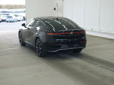 Toyota CROWN CROSSOVER  с аукциона в Японии