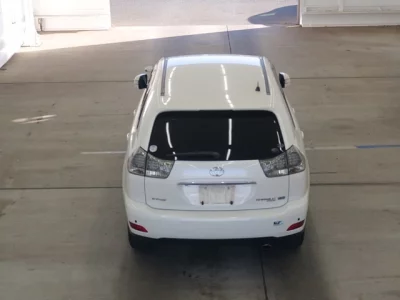 Toyota HARRIER  с аукциона в Японии