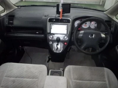 Honda STREAM  с аукциона в Японии