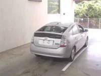 Toyota PRIUS лот № 191 оценка 3  с аукциона в Японии 4