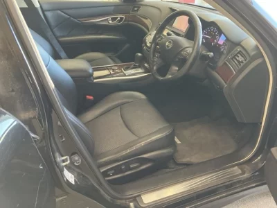 Nissan FUGA  с аукциона в Японии