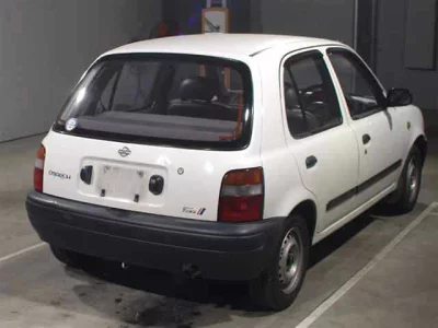 Nissan MARCH  с аукциона в Японии