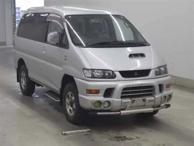 Mitsubishi DELICA