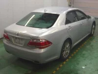 Toyota CROWN лот № 262 оценка 3.5  с аукциона в Японии 6