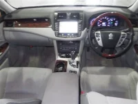 Toyota CROWN лот № 262 оценка 3.5  с аукциона в Японии 2