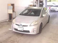 Toyota PRIUS лот № 195 оценка 3  с аукциона в Японии 3