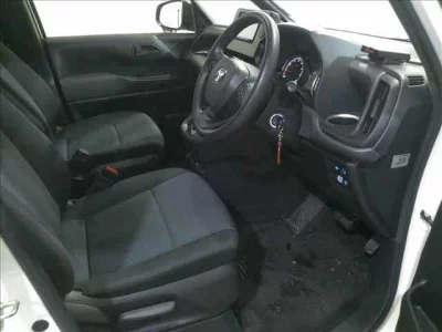 Toyota NOAH  с аукциона в Японии