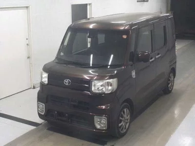 Toyota PIXIS MEGA