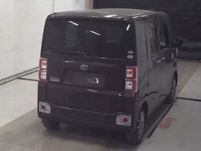Toyota PIXIS MEGA