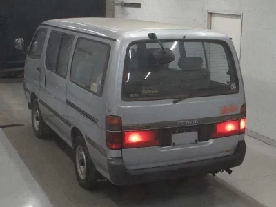 Toyota HIACE  с аукциона в Японии