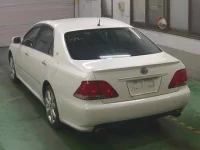 Toyota CROWN лот № 270 оценка 3.5  с аукциона в Японии 1
