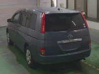 Toyota ISIS лот № 268 оценка 3.5  с аукциона в Японии 1