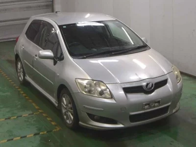 Toyota AURIS  с аукциона в Японии