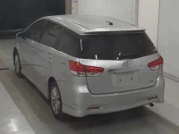 Toyota WISH лот № 3040 оценка 3.5  с аукциона в Японии 1