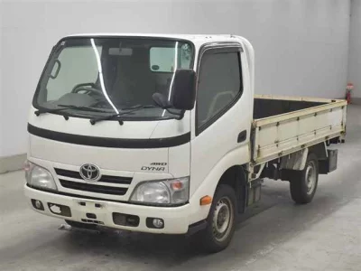 Toyota DYNA  с аукциона в Японии