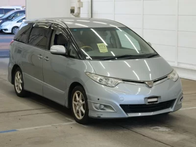 Toyota ESTIMA  с аукциона в Японии