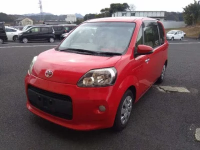 Toyota PORTE  с аукциона в Японии