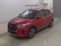 Nissan KICKS лот № 46 оценка 4  с аукциона в Японии 2
