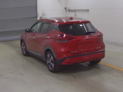 Nissan KICKS  с аукциона в Японии