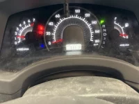 Toyota ISIS лот № 2173 оценка 3  с аукциона в Японии 5