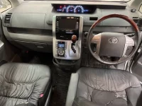 Toyota VOXY лот № 2178 оценка RA  с аукциона в Японии 4