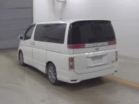 Nissan ELGRAND лот № 50 оценка 3.5  с аукциона в Японии 1