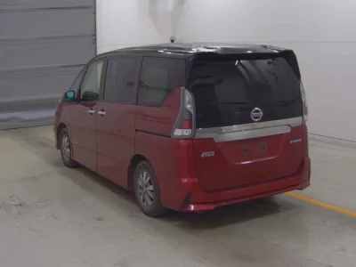 Nissan SERENA  с аукциона в Японии