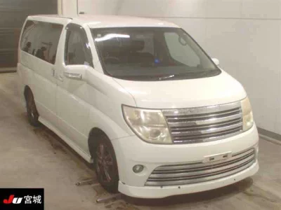Nissan ELGRAND  с аукциона в Японии