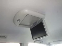 Toyota VOXY лот № 3057 оценка 4  с аукциона в Японии 7