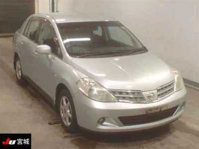 Nissan TIIDA LATIO