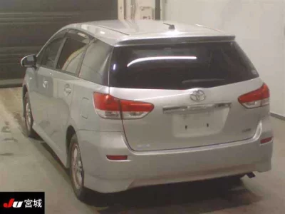 Toyota WISH  с аукциона в Японии