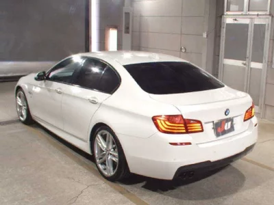 BMW 5-Series  с аукциона в Японии