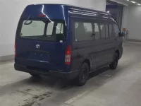 Toyota HIACE VAN лот № 70226 оценка R  с аукциона в Японии 4