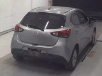 Mazda DEMIO лот № 5333 оценка R  с аукциона в Японии 3
