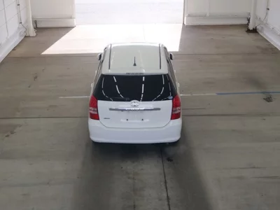 Toyota WISH  с аукциона в Японии