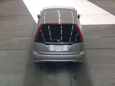 Honda STREAM  с аукциона в Японии