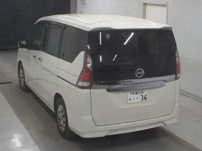 Nissan SERENA  с аукциона в Японии