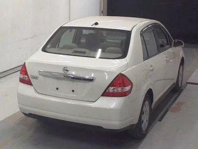 Nissan TIIDA LATIO