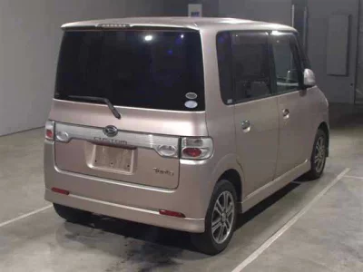 Daihatsu TANTO  с аукциона в Японии