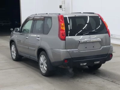 Nissan X-TRAIL  с аукциона в Японии