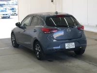 Mazda MAZDA2 лот № 2234 оценка 4.5  с аукциона в Японии 1