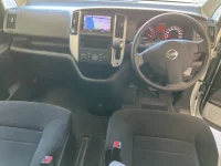 Nissan SERENA лот № 2242 оценка 4  с аукциона в Японии 4