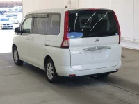 Nissan SERENA лот № 2242 оценка 4  с аукциона в Японии 1