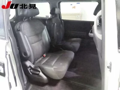 Honda ELYSION  с аукциона в Японии