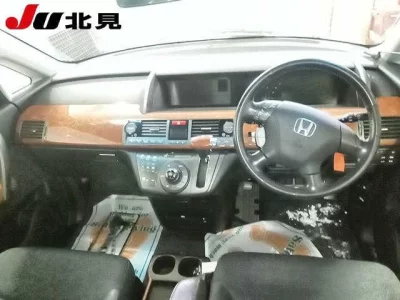 Honda ELYSION  с аукциона в Японии