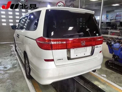 Honda ELYSION  с аукциона в Японии