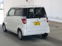 Honda ZEST лот № 2243 оценка 3.5  с аукциона в Японии 1