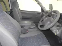 Nissan CARAVAN VAN лот № 226 оценка 3  с аукциона в Японии 2